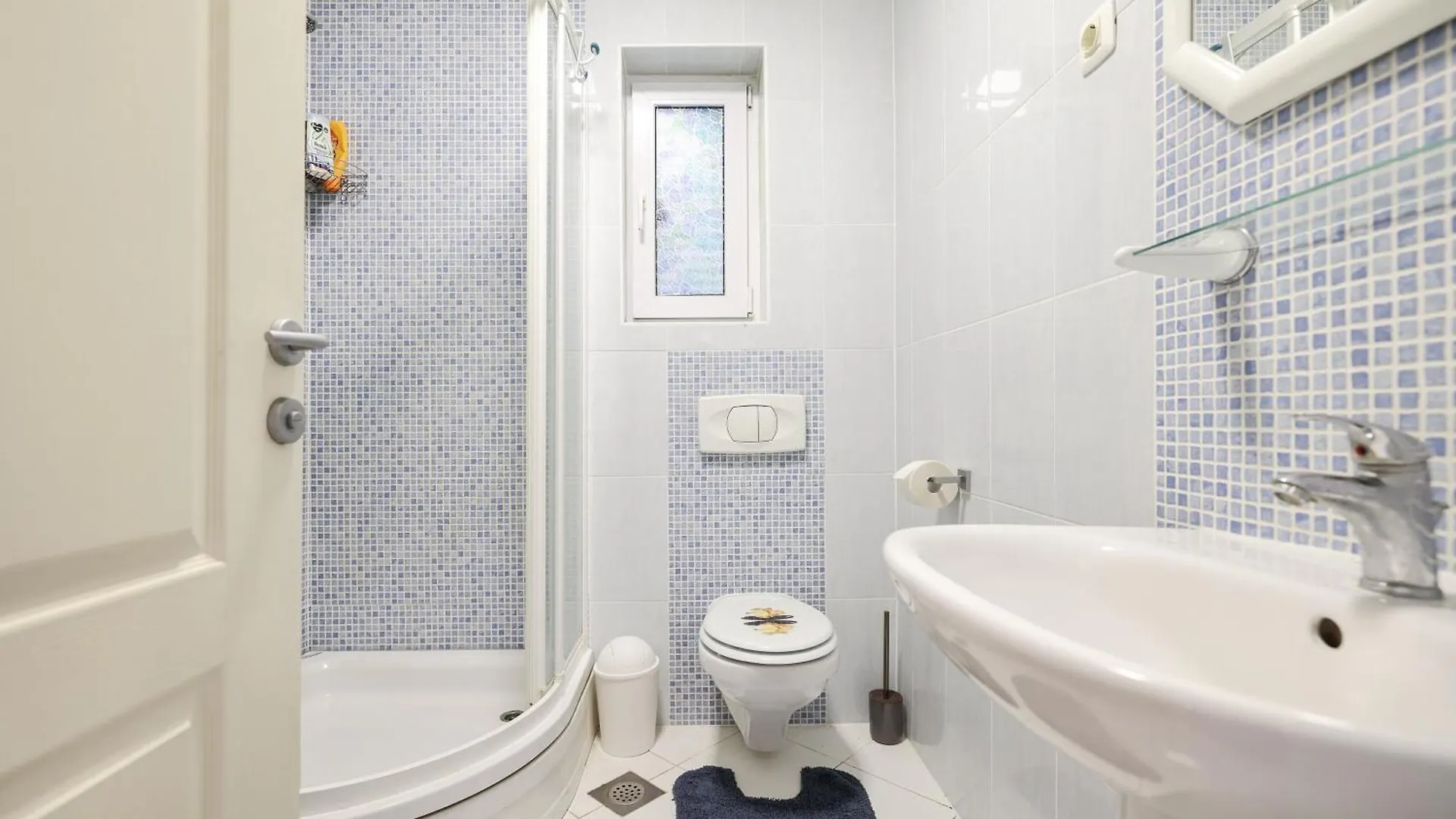 One Bedroom Apartment 50M From The Sea Kozino 0*,